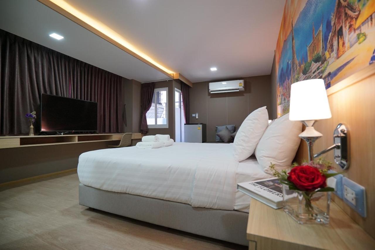 The Qube Fifty Hotel Bangkok Buitenkant foto