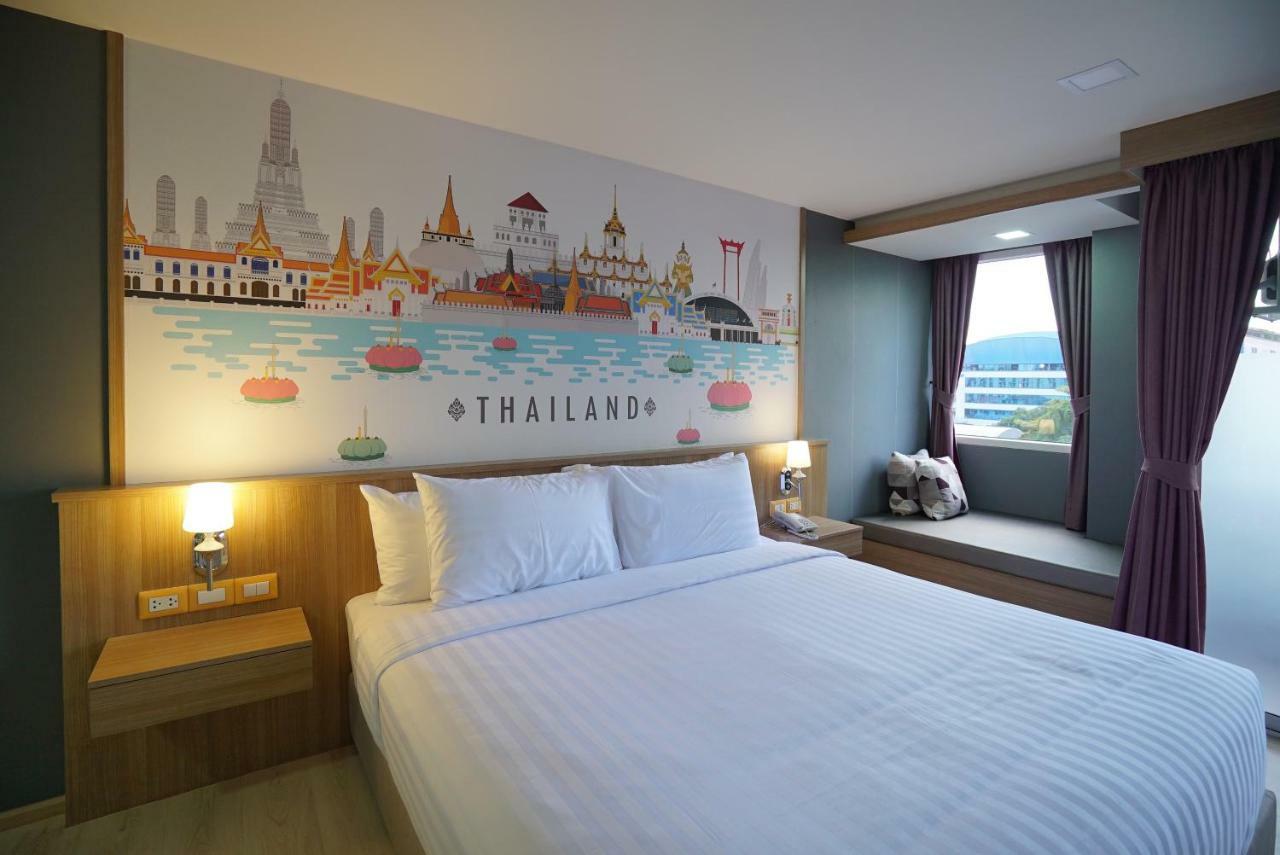 The Qube Fifty Hotel Bangkok Buitenkant foto